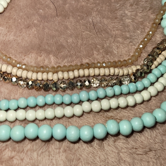 Necklace - Picture 2 of 3